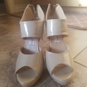 Jimmy choo sz 38 nude heels